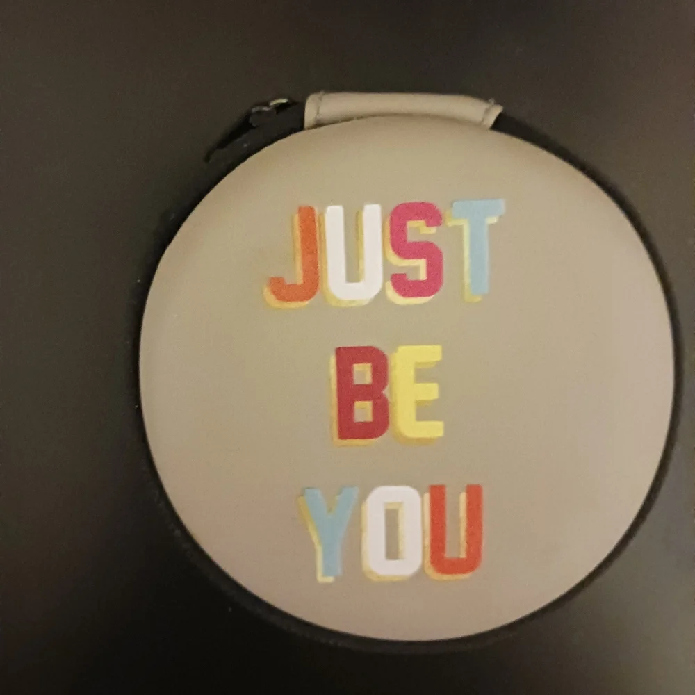 Earbud case
